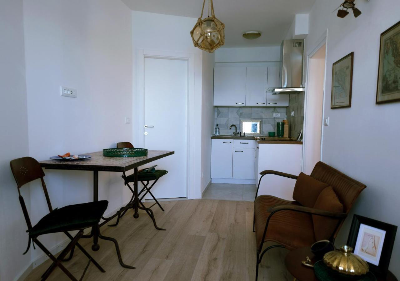 Seaview Apartment Tribalj 外观 照片